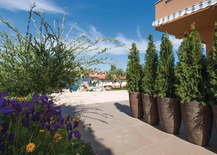 Apartment Two-bedroom In Zatoglav *