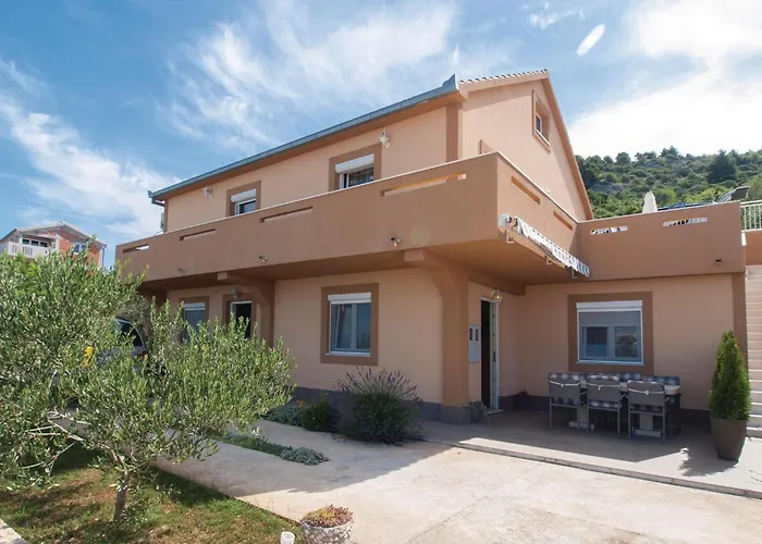 Two-bedroom In Zatoglav Apartament